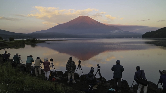 ☆富士山を見るなら山中湖☆　初めてでもオーナーが絶景ポイントにご案内いたします【1泊朝食付き】
